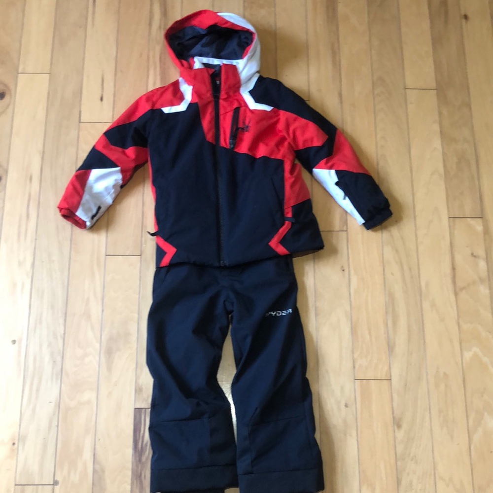 Spyder boys snowsuit and coat size 6&7.